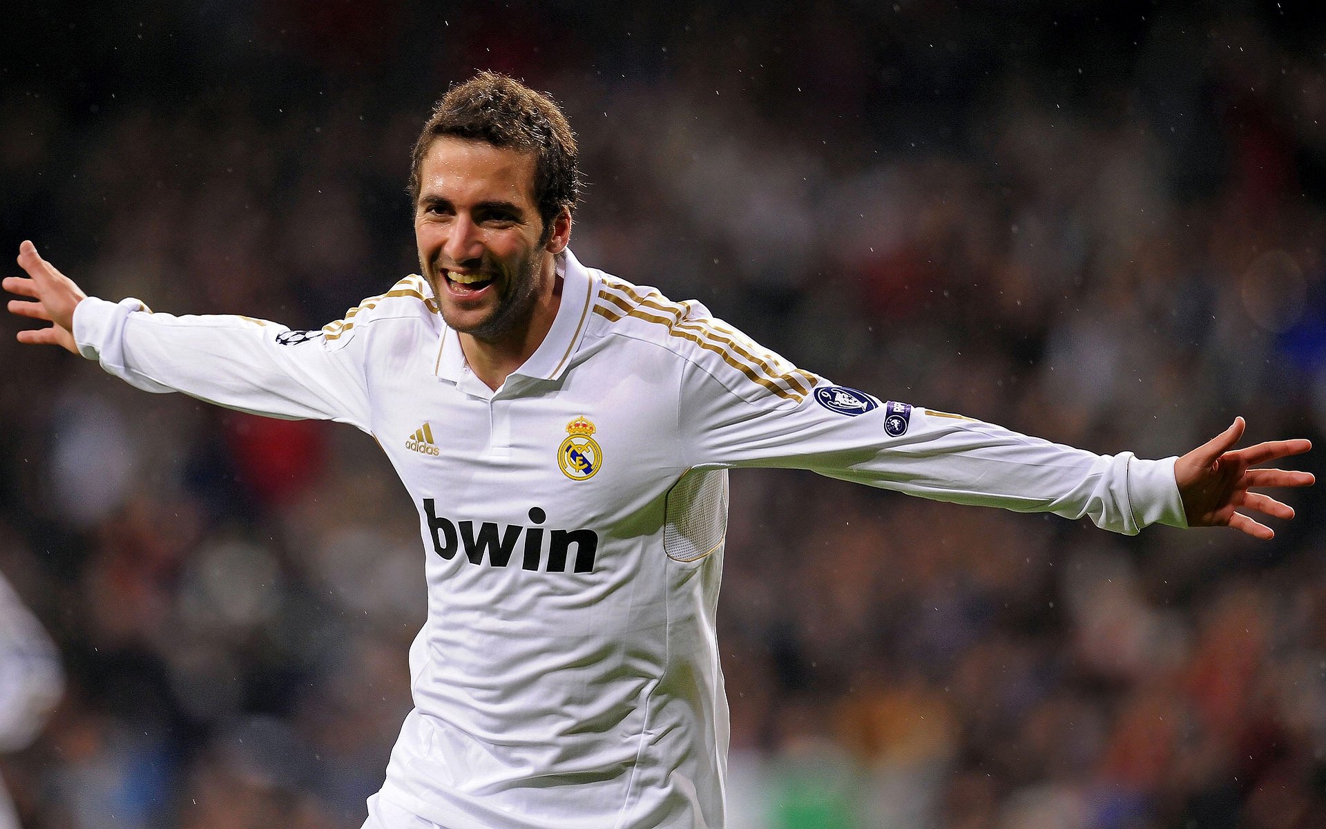 勇士队继续领跑联盟，冲击三连冠，勇士队内最新训练赛